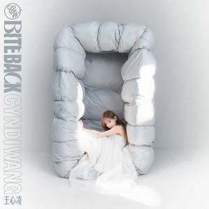 女人脱精光让男人桶
